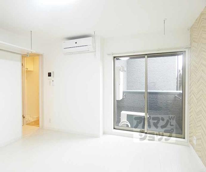 【エントランスライフ同志社西】間取