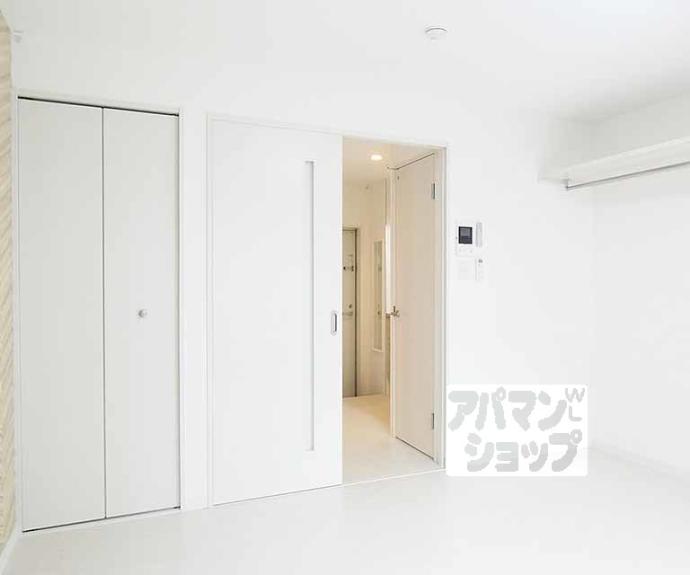 【エントランスライフ同志社西】間取