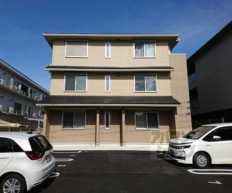 Ｙ’ｓ　ｒｏｏｍ伏見板橋