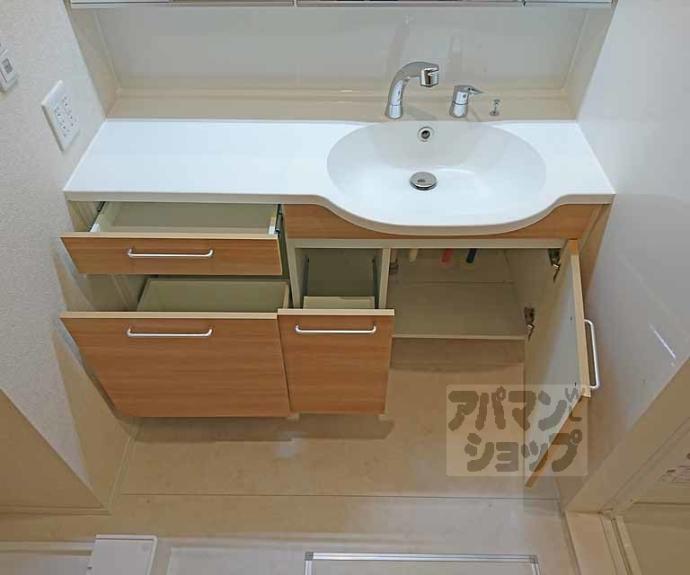 【Ｙ’ｓ　ｒｏｏｍ伏見板橋】間取