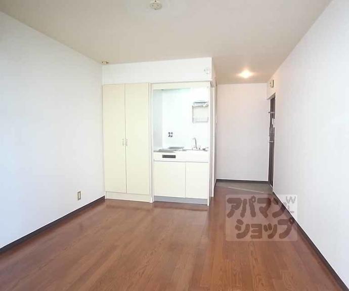 【ベルファム西院】間取