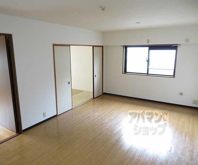 【カーセン２２】間取