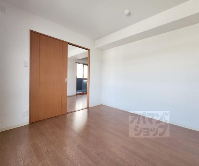 【リージョン御池】間取