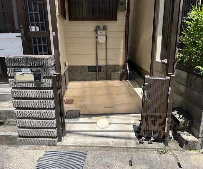 【今里４丁目貸家】間取