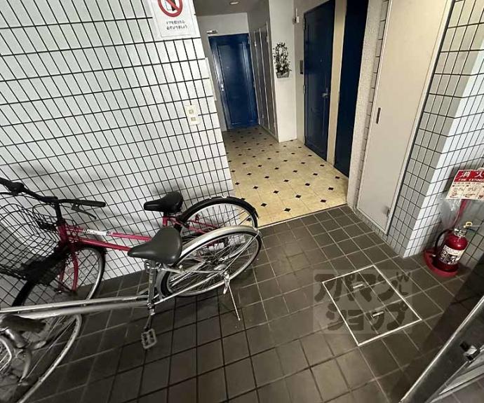 【プルシャン西京極】間取
