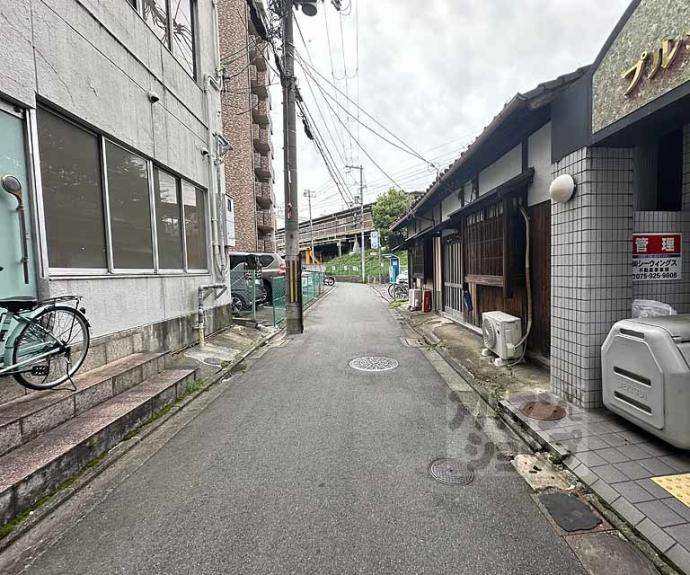 【プルシャン西京極】間取