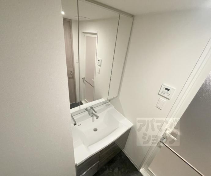 【ベラジオ雅び京都三条通】間取