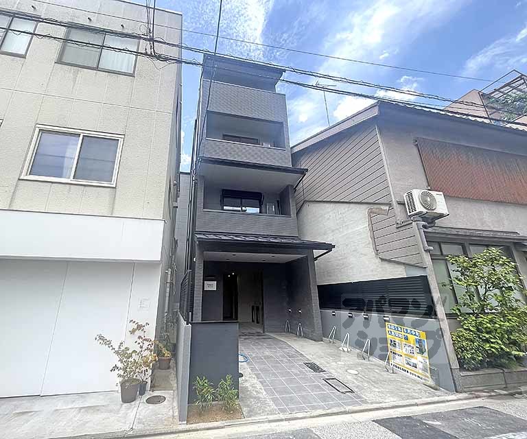 Ｇｌａｄｖｉｓ清水五条