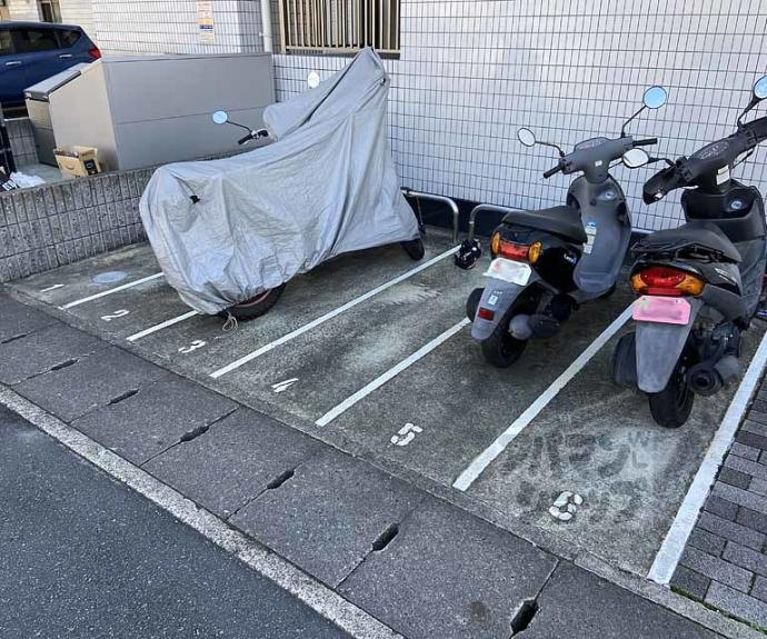 【カーサフィオーレ桂】間取