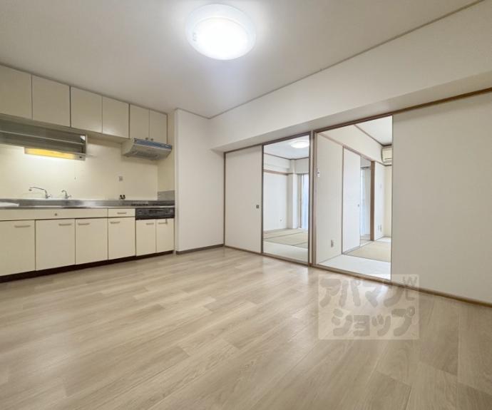 【デラシオン御室】間取