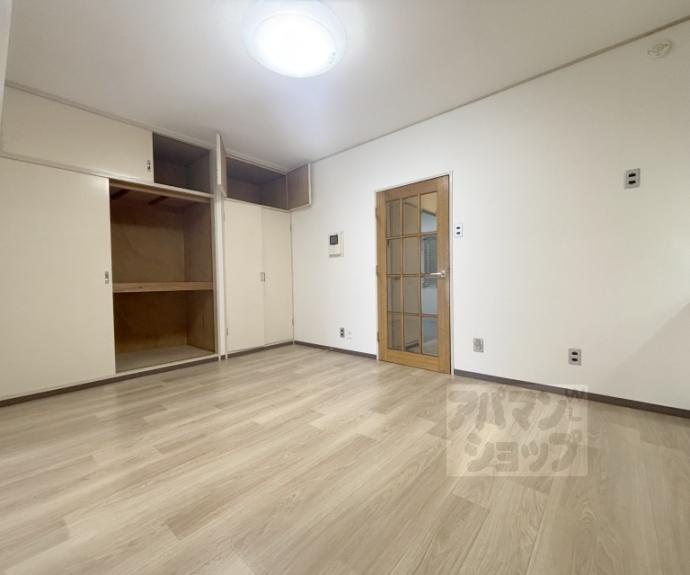 【デラシオン御室】間取