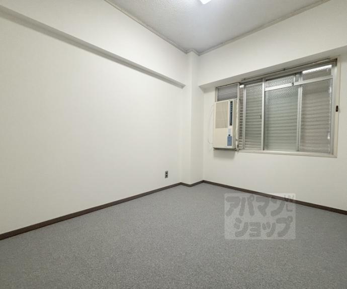 【デラシオン御室】間取