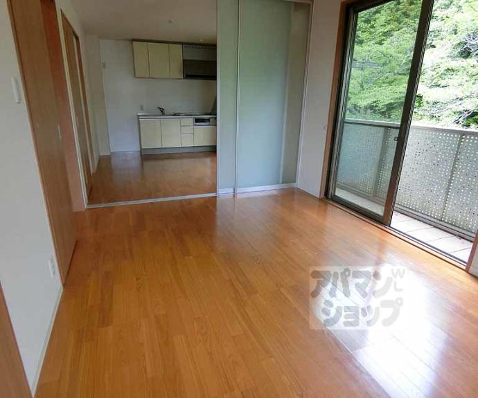 【ベルコリーヌ千庄】間取