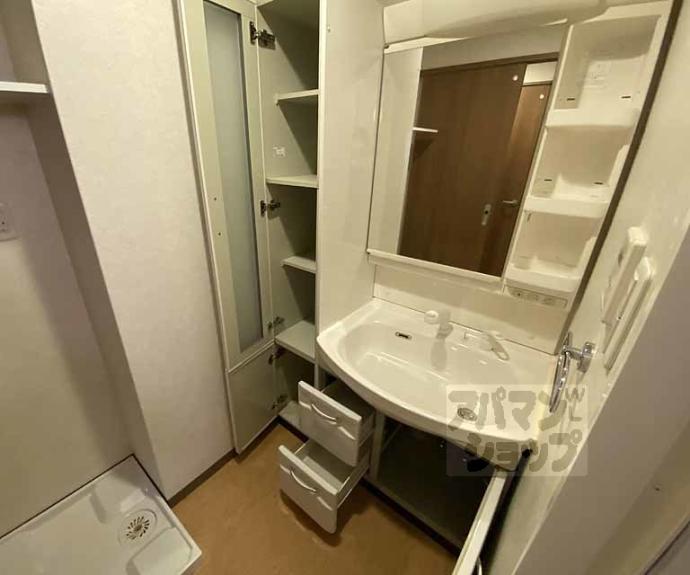 【ビクトワール西大路御池】間取