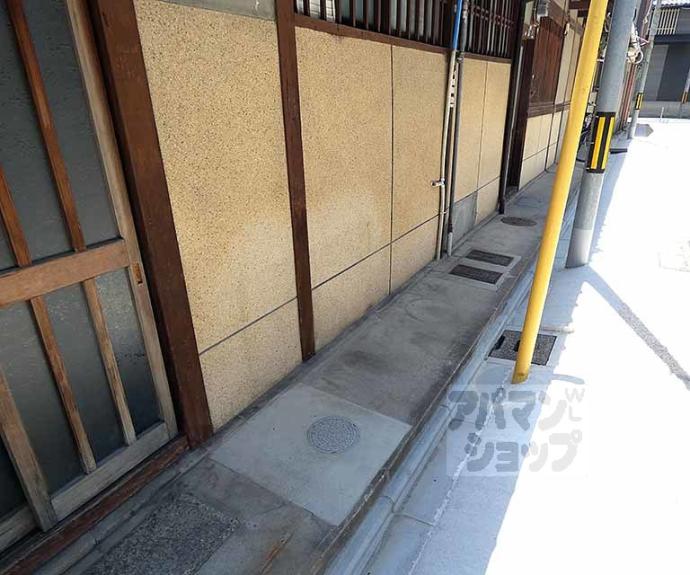 【五辻町貸家58-28】間取