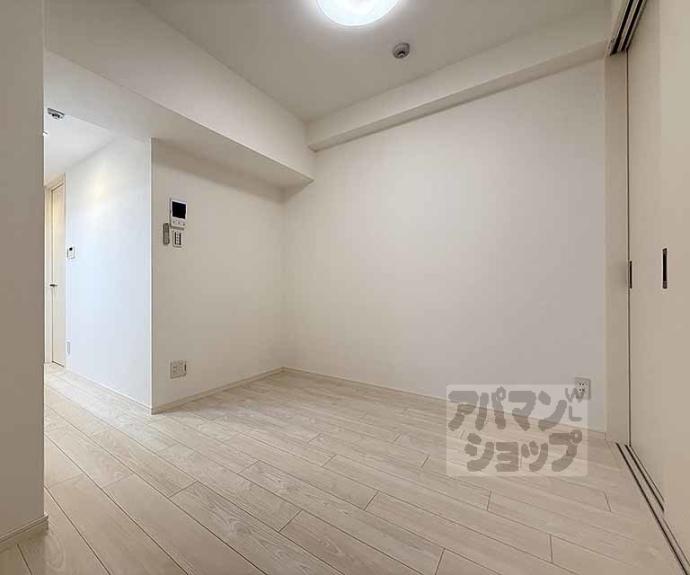 【クリスタルガーデン】間取