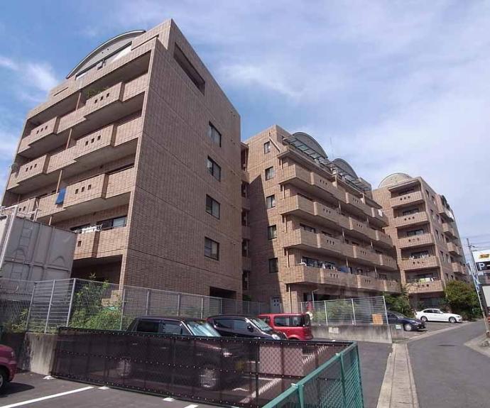 【ランブラス嵯峨】間取