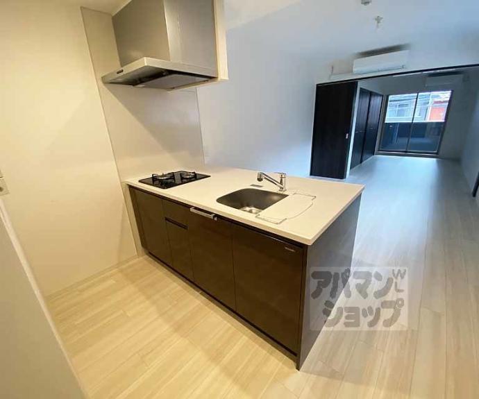 【フォレスト油小路四条】間取