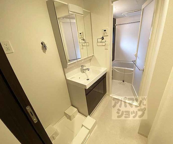 【フォレスト油小路四条】間取