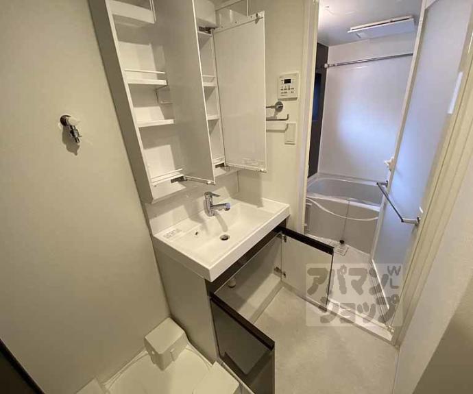 【フォレスト油小路四条】間取