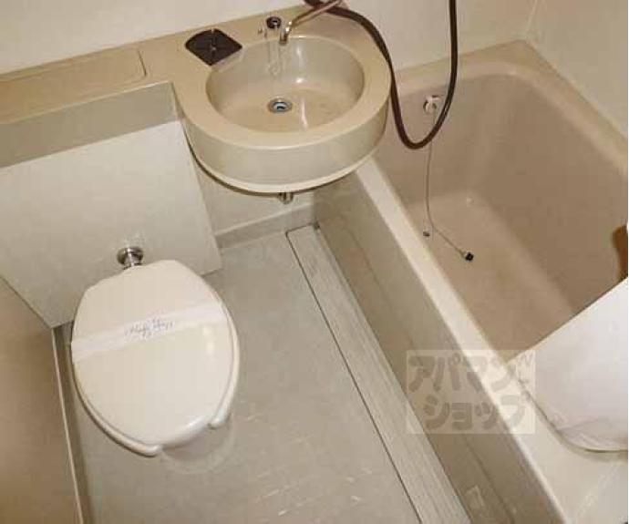 【コア・ファースト山下】間取