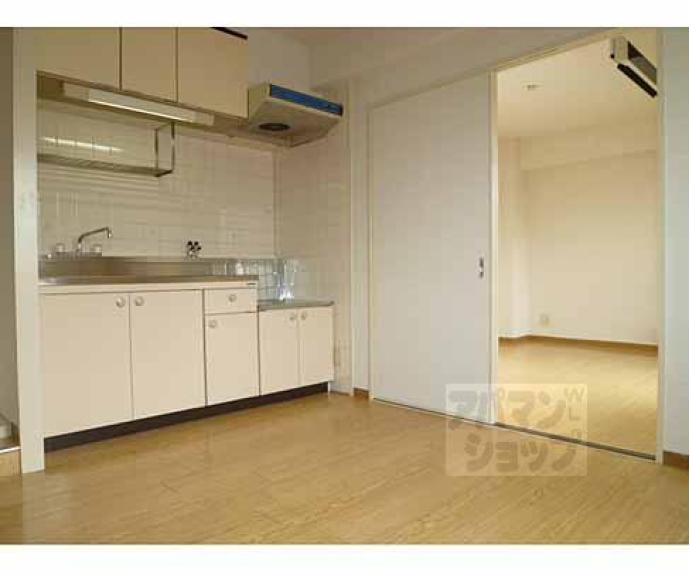 【コア・ファースト山下】間取