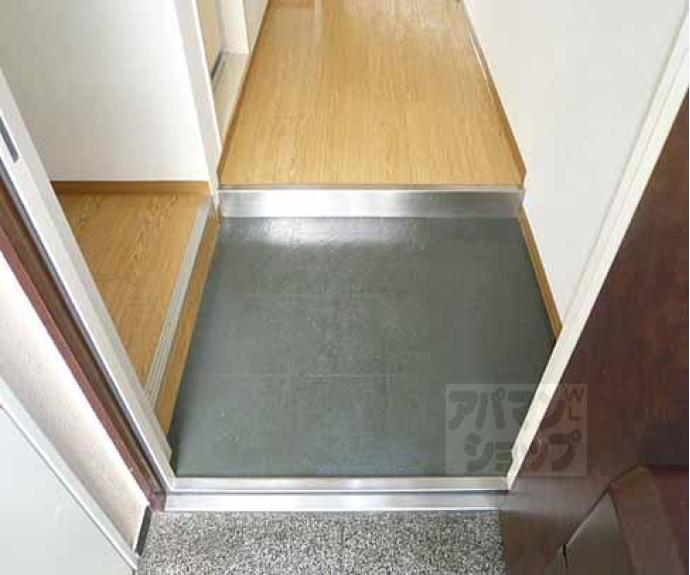 【コア・ファースト山下】間取