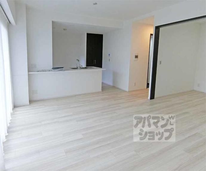 【セントフローレンスパレス京都太秦天神川】間取