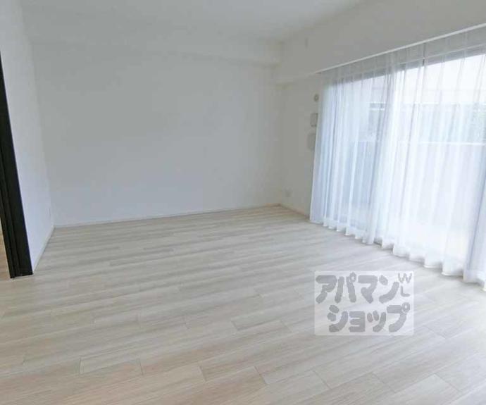 【セントフローレンスパレス京都太秦天神川】間取