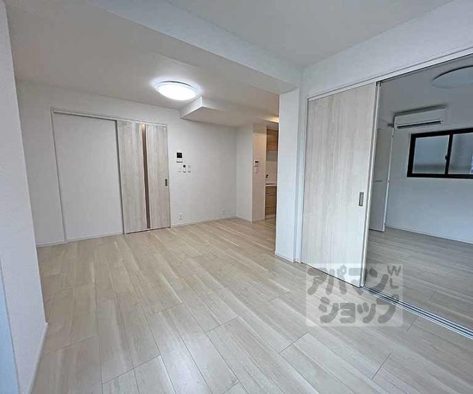 【オーバルムーン京都】間取