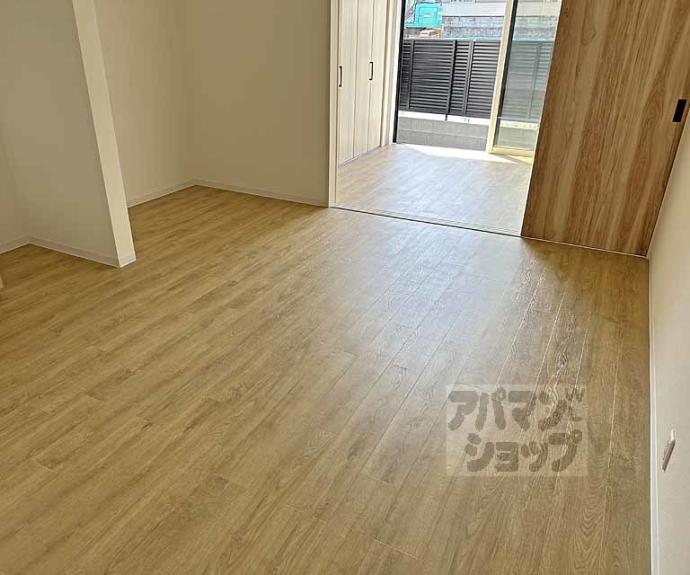 【ホームズネオ桂】間取