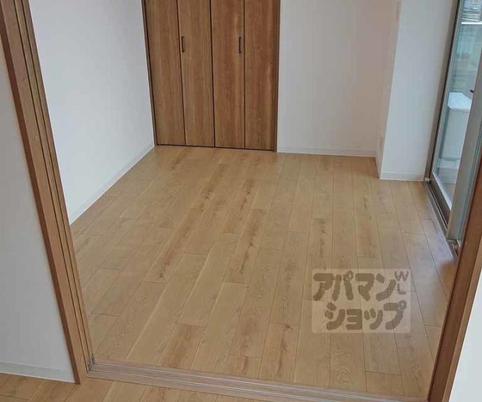 【グランレブリー桂川サウススクエア】間取