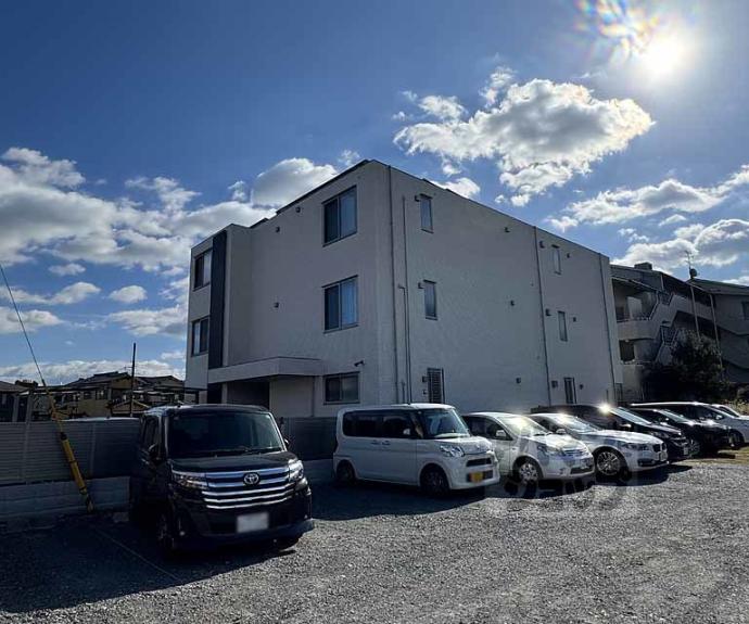 【ラ　ヴィータコモダ】間取