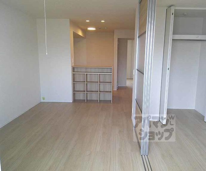 【フロレゾン北花山 A】間取