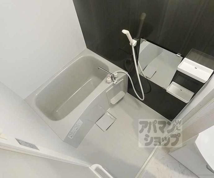 【グラヴィス御所西】間取