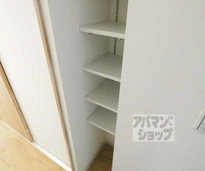 【グラヴィス御所西】間取