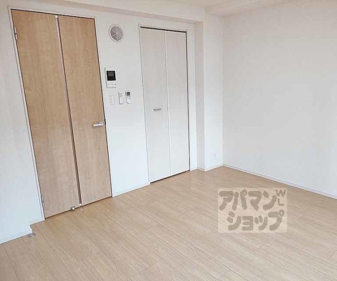 【ブルック　ブリーズ】間取