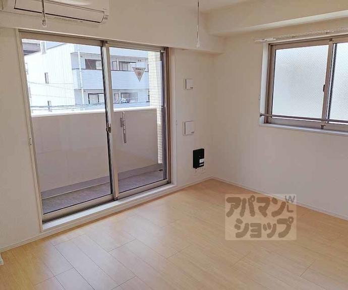 【ブルック　ブリーズ】間取