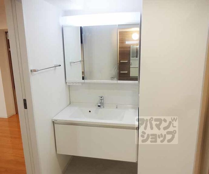 【インサイトルポ山科新十条】間取