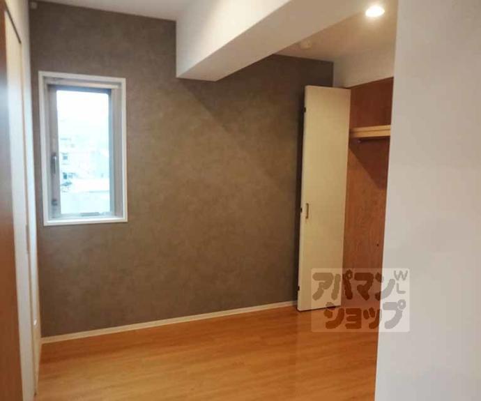 【インサイトルポ山科新十条】間取