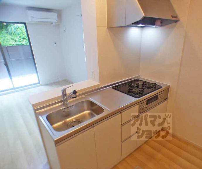 【ウエストメゾンクワトロⅢ】間取