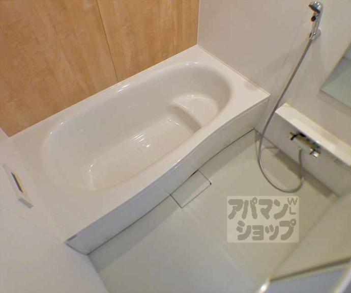 【ウエストメゾンクワトロⅢ】間取