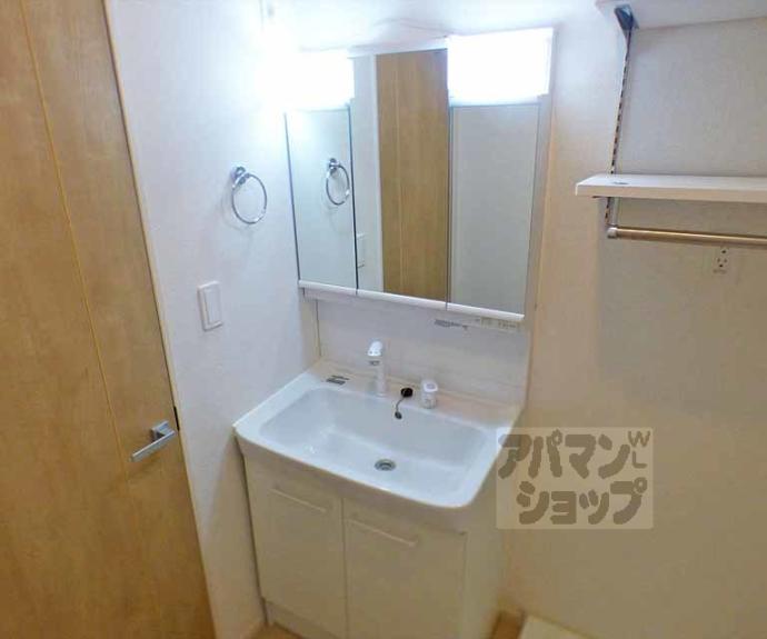 【ウエストメゾンクワトロⅢ】間取