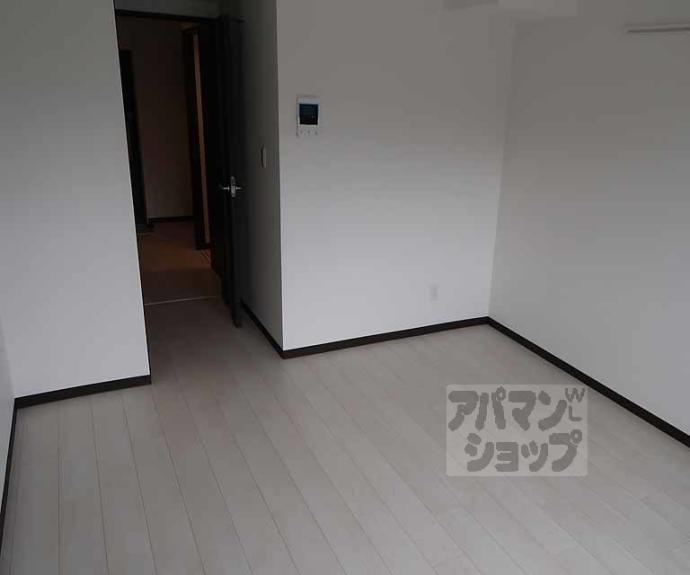 【クレドール西大路駅前】間取