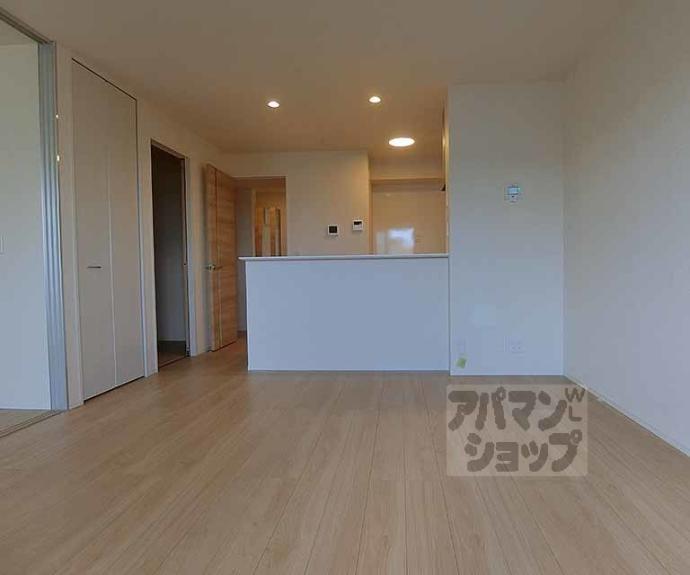 【ベルフィールド西京極　西棟】間取