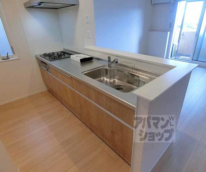 【ベルフィールド西京極　西棟】間取