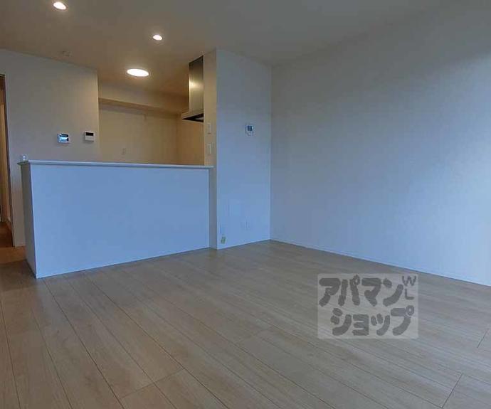 【ベルフィールド西京極　西棟】間取