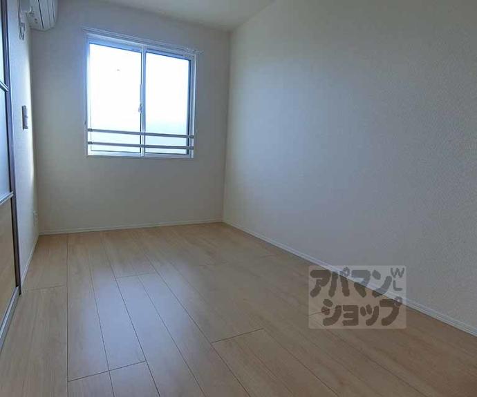 【ベルフィールド西京極　西棟】間取