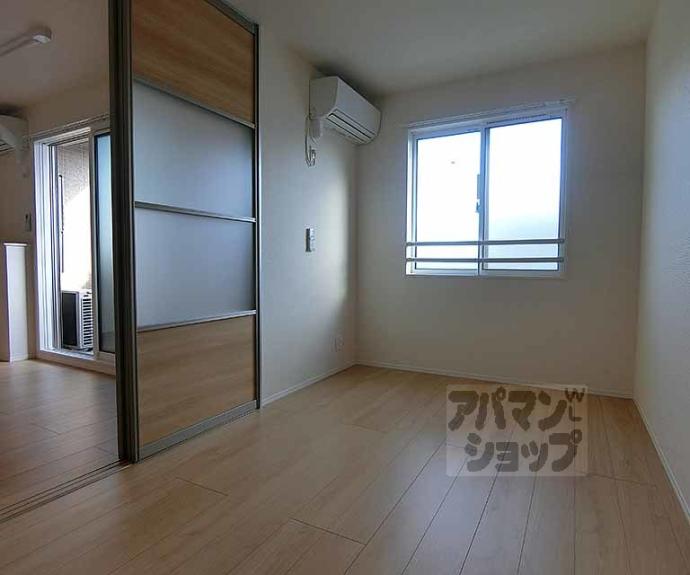 【ベルフィールド西京極　西棟】間取