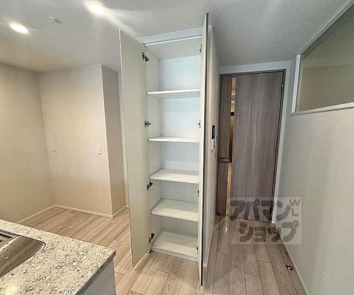 【プレミスト京都四条堀川】間取